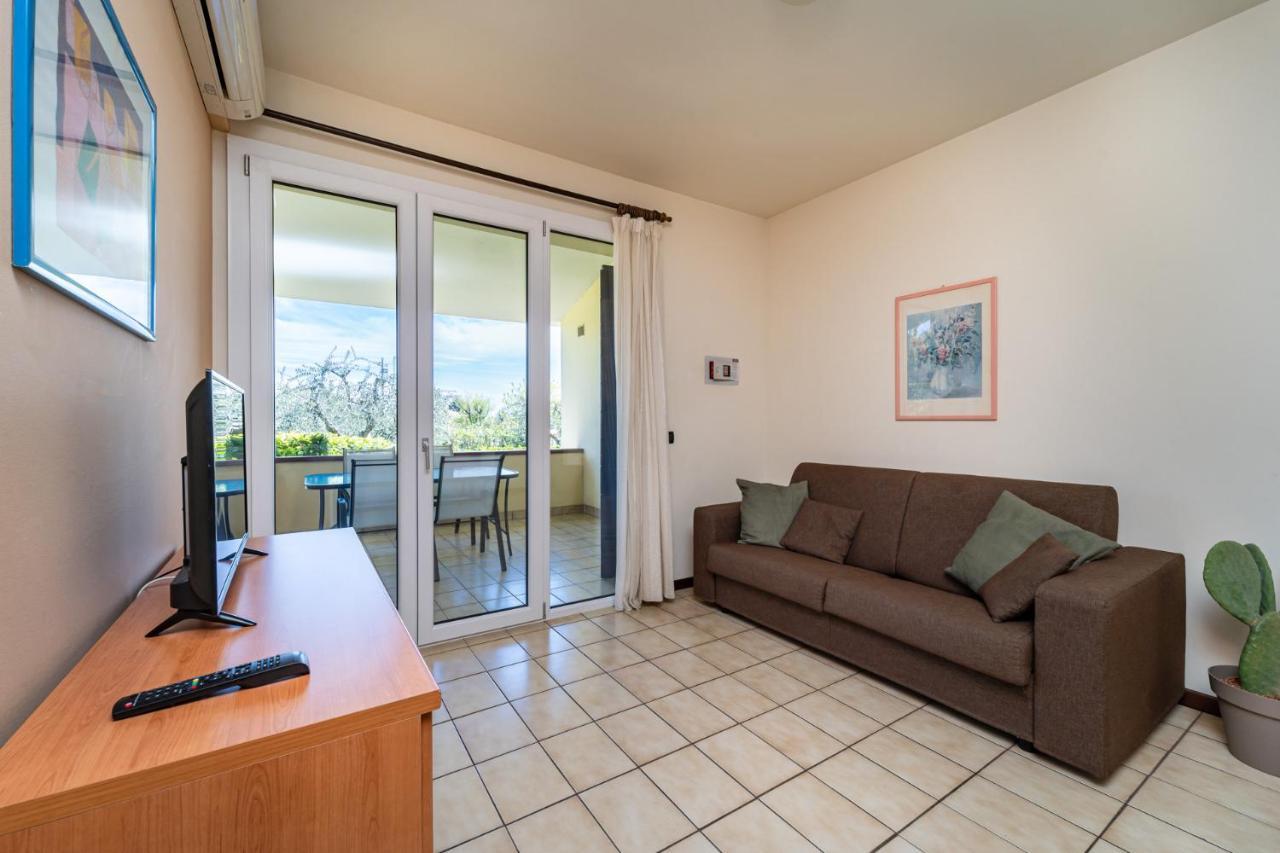 Residence Primera Moniga del Garda Exterior foto